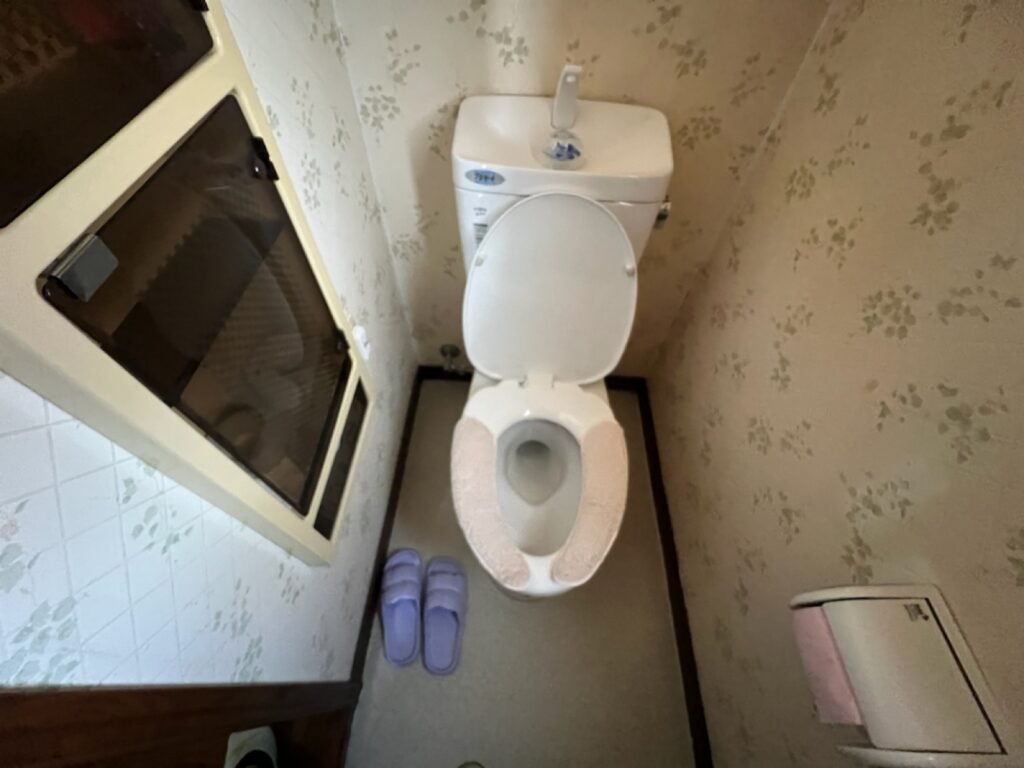 岐阜県大垣市Y様_施工前トイレ