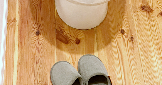 トイレ床材貼り替え