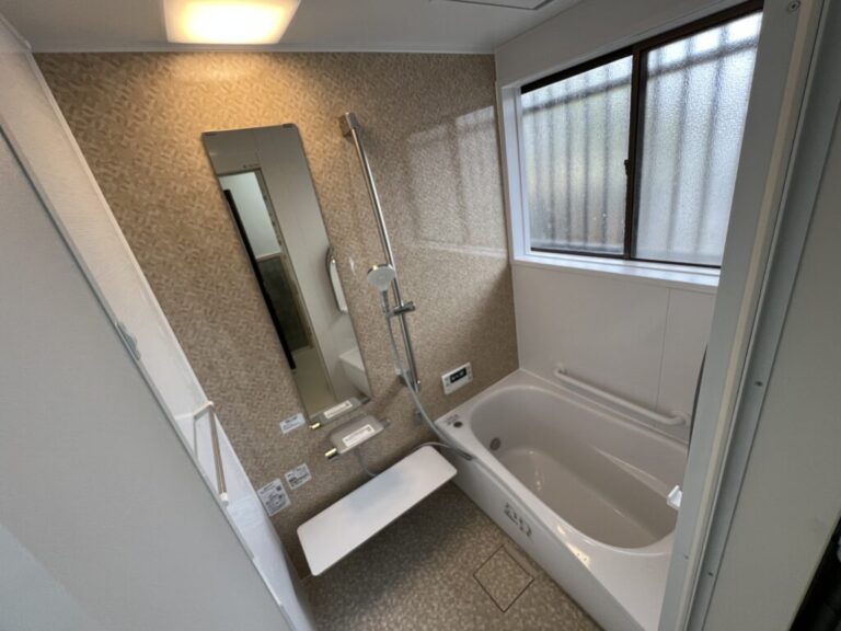 揖斐郡揖斐川町I様_施工後浴室