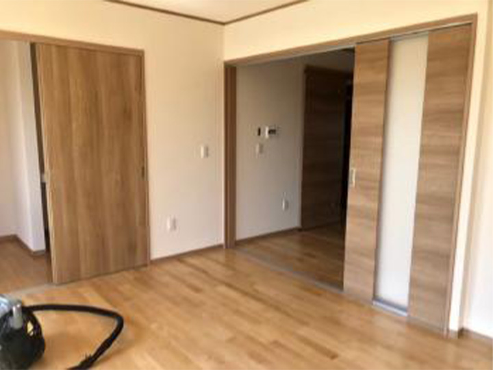 愛知県弥富市H様_施工後リビング引き戸