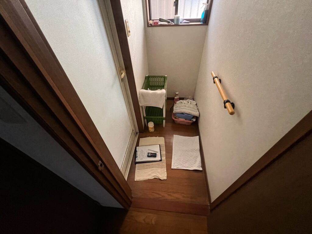 揖斐郡池田町K様_施工前脱衣所