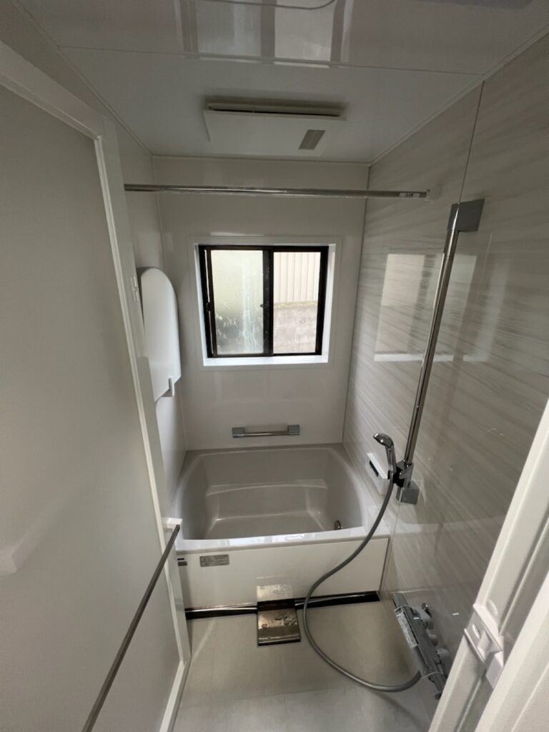 揖斐郡揖斐川町H様_施工後浴室