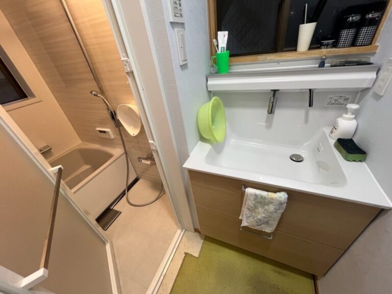 揖斐郡揖斐川町H様_施工後洗面所