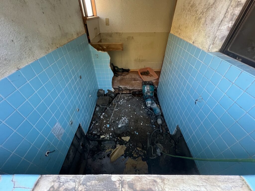 揖斐郡揖斐川町H様_施工中解体