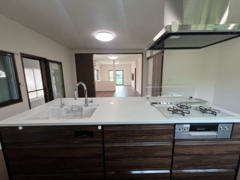 安八郡神戸町I様_施工後キッチンカウンター