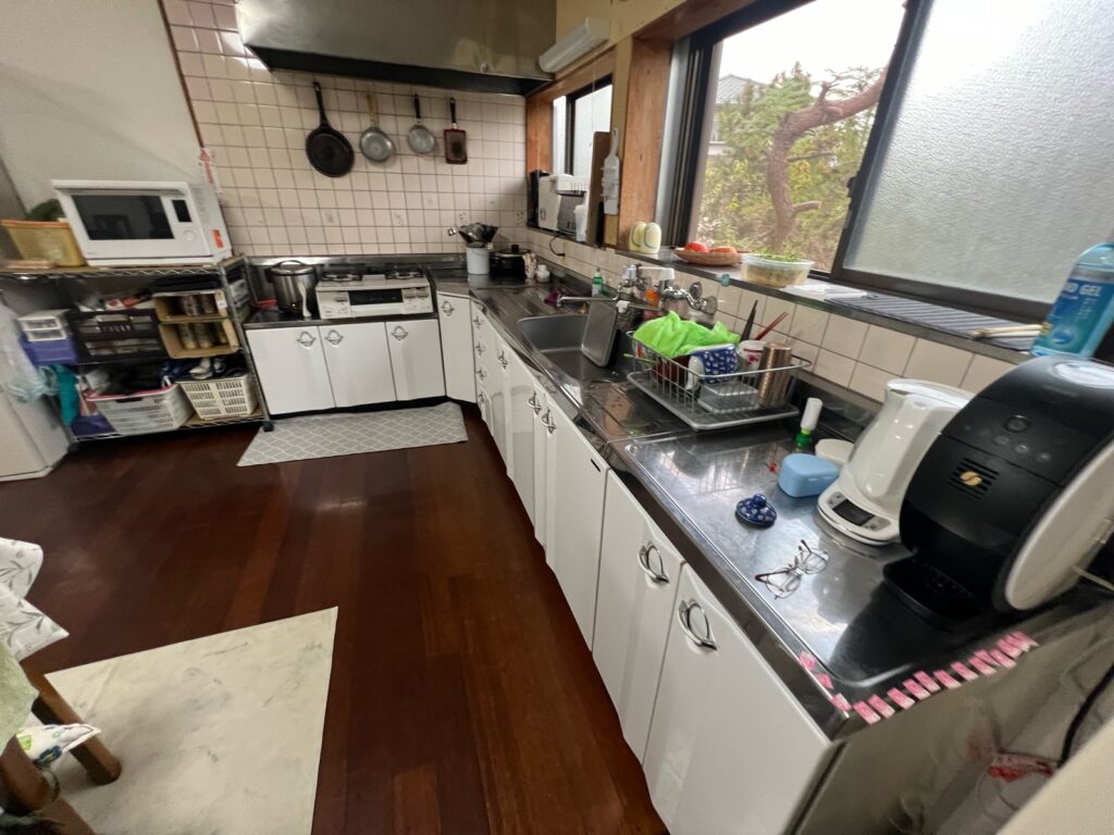 安八郡神戸町I様_施工前キッチン